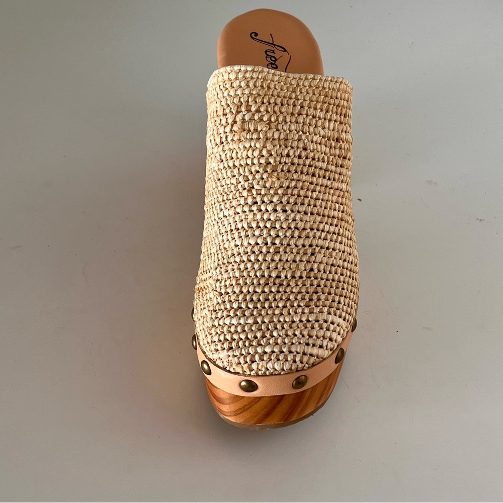 Free People Claudia Crochet Clog 7.5 | Neutral/Raffia | Boho 70’s Retro | NWOB - Picture 4 of 15